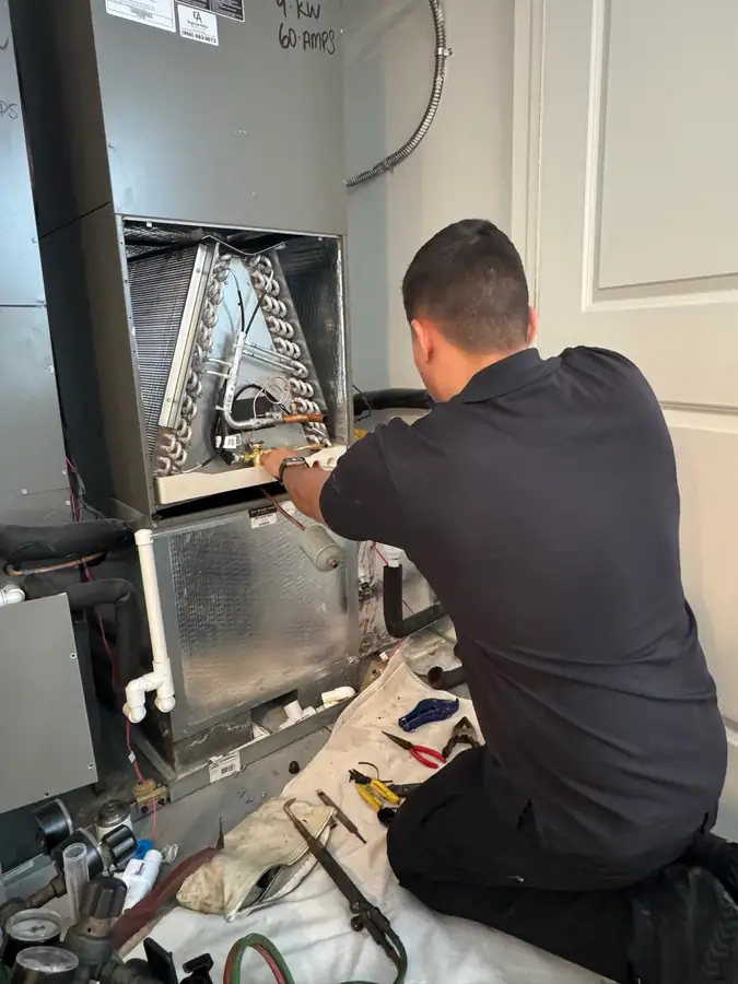 AC Repair and 24/7 Emergency Service: real ACMAN work